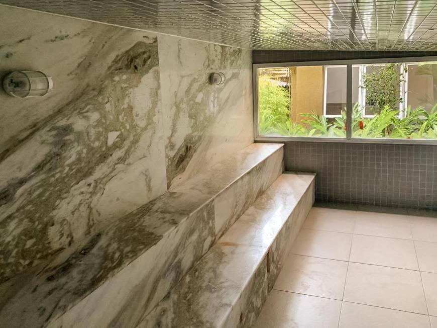 Com Piscina Aquecida E Churrasqueira *